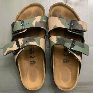 Boys size 13-13.5 camo Birkenstock sandals